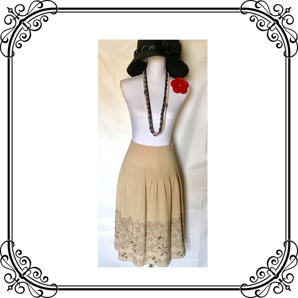 Midi Drop Waist Skirt  EUC